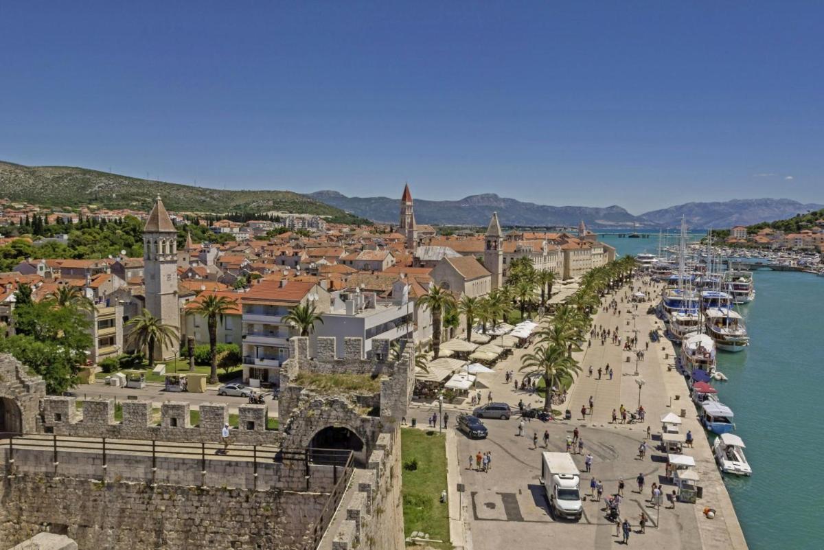 Готель Ani In Trogir * Mittel-Dalmatien Доньї-Сегет Екстер'єр фото