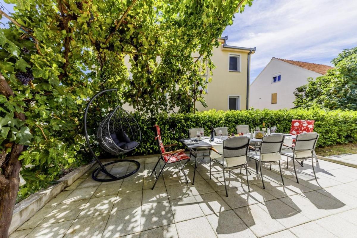 Готель Ani In Trogir * Mittel-Dalmatien Доньї-Сегет Екстер'єр фото