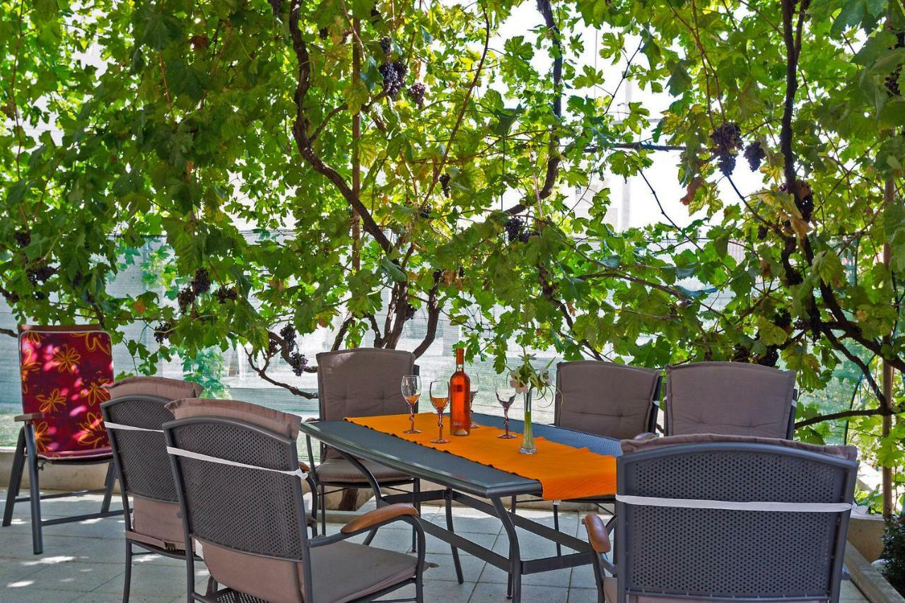 Готель Ani In Trogir * Mittel-Dalmatien Доньї-Сегет Екстер'єр фото